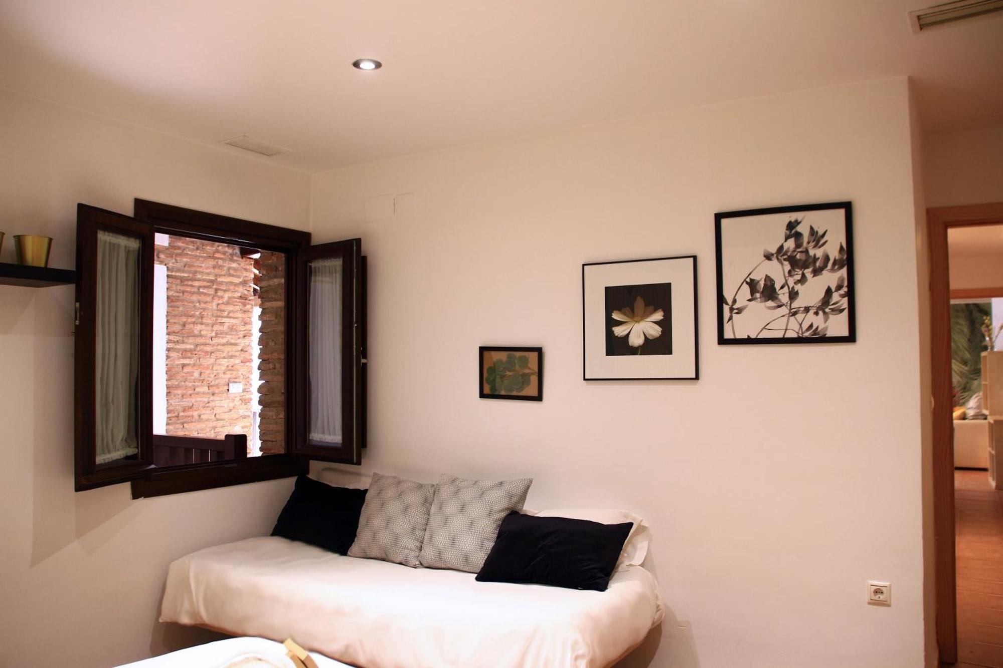 Inside Casa De La Alberca Pangsapuri